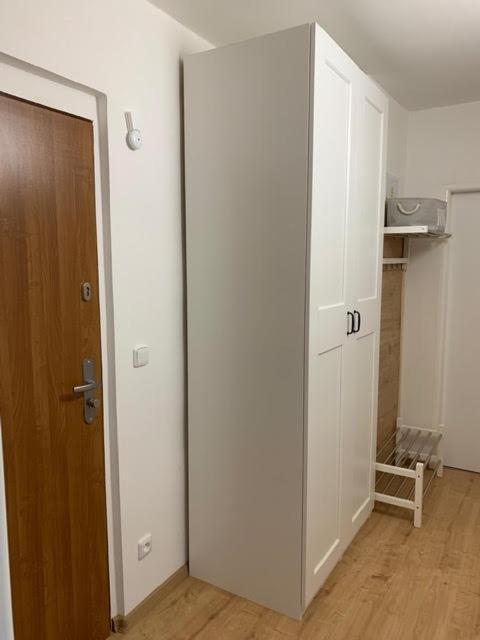 30 Apartment *