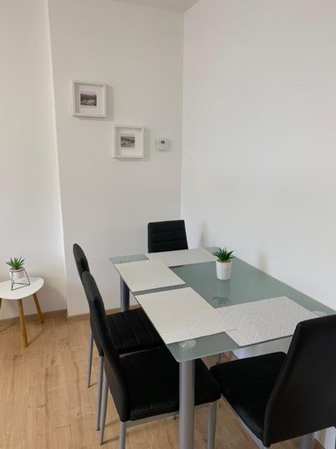 30 Apartment Frymburk